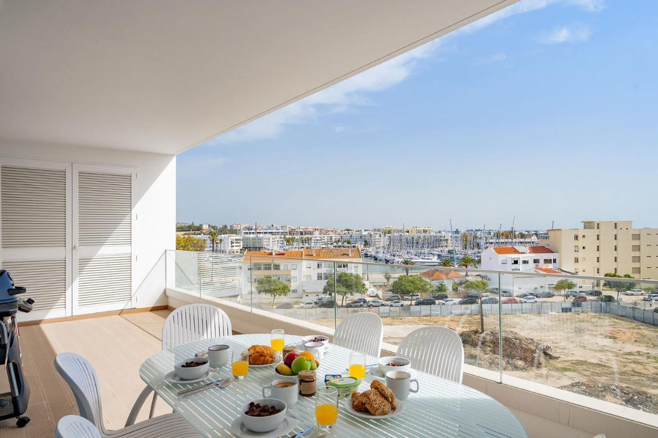Marina View 8 With Pool By Homing Apartment