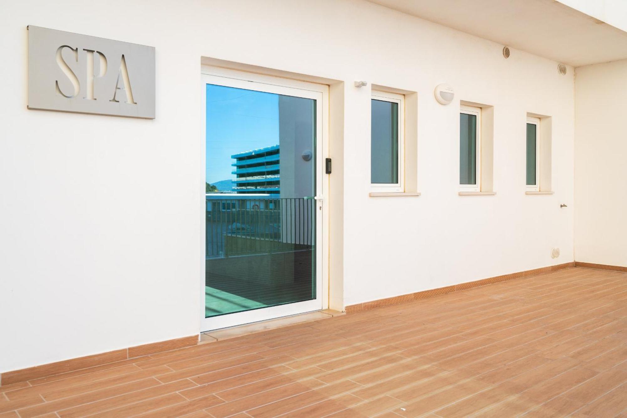 Marina View 8 With Pool By Homing Apartment *